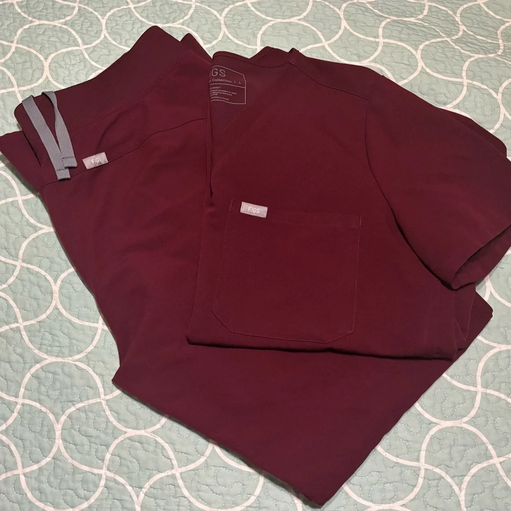 Women’s Figs Burgundy Set Large - Picture 3 of 3